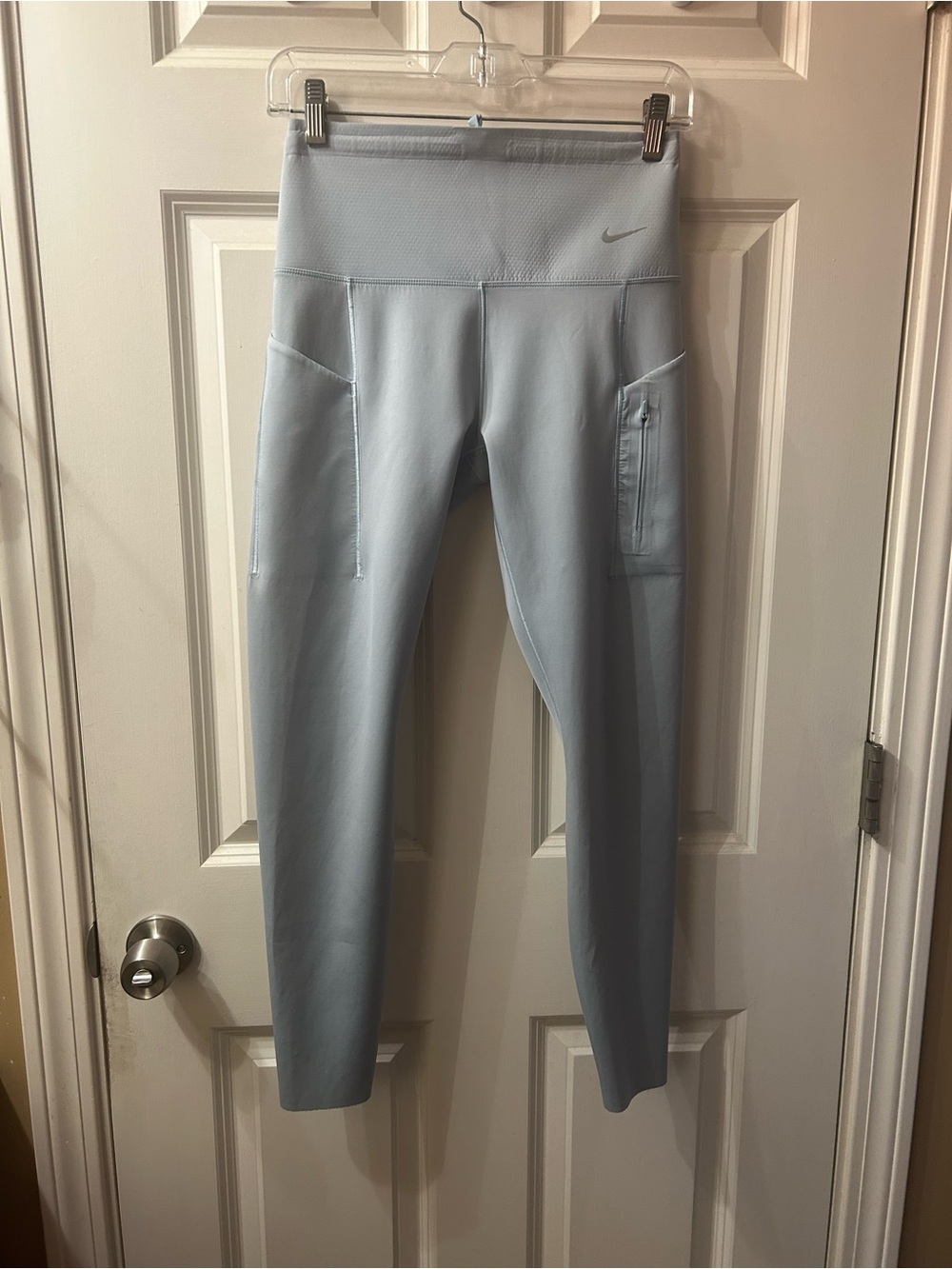 Nike Go Dri-Fit Seafoam High-Waist Leggings w/side, waist and zip pockets size M